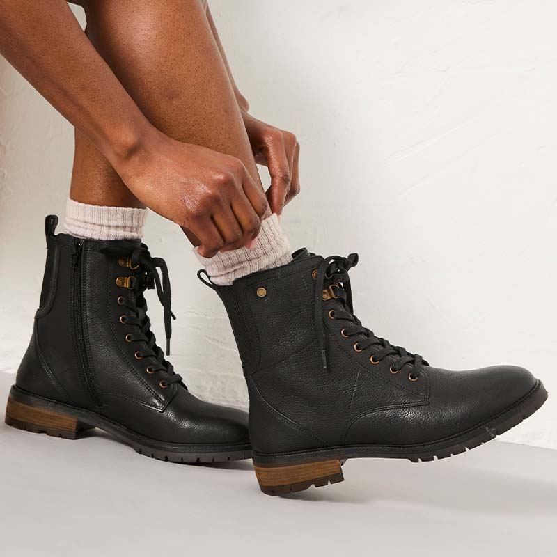 Women's boots