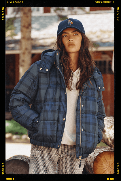 WOMEN'S COATS & JACKETS