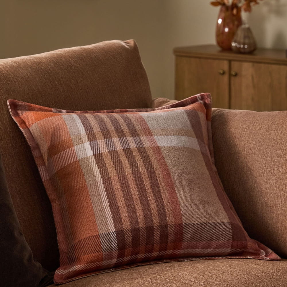 Cushions & Throws