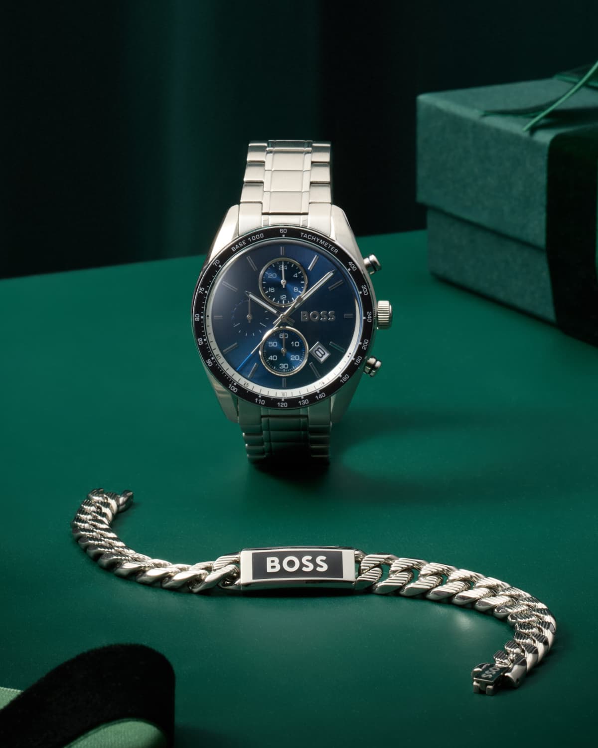 JEWELLERY & WATCHES