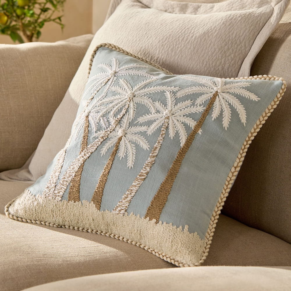 Cushions & Throws