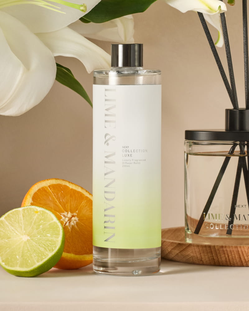 CANDLES & DIFFUSERS