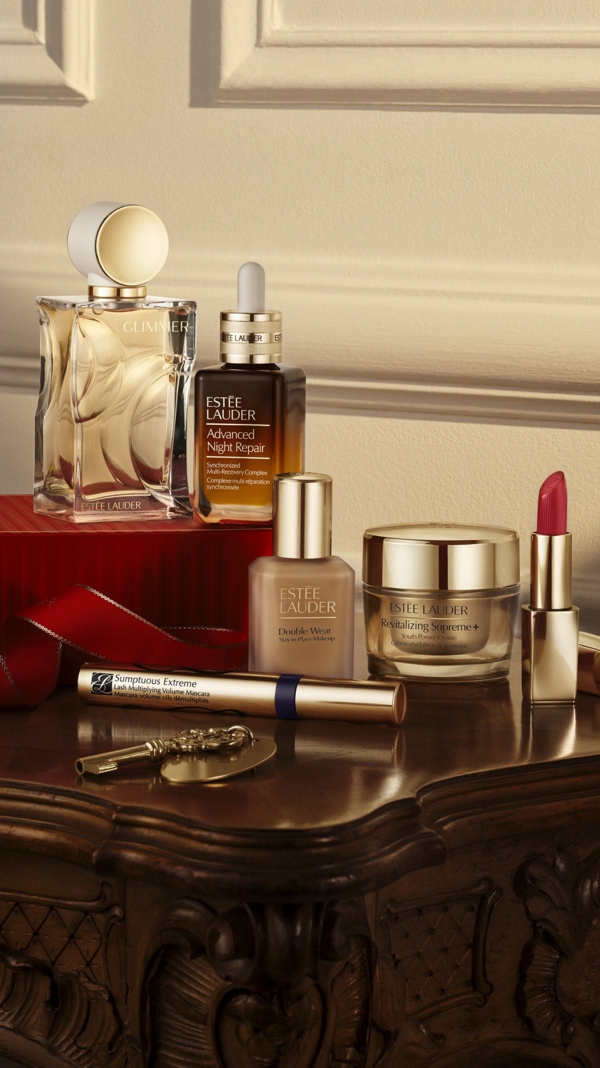 ESTÉE LAUDER