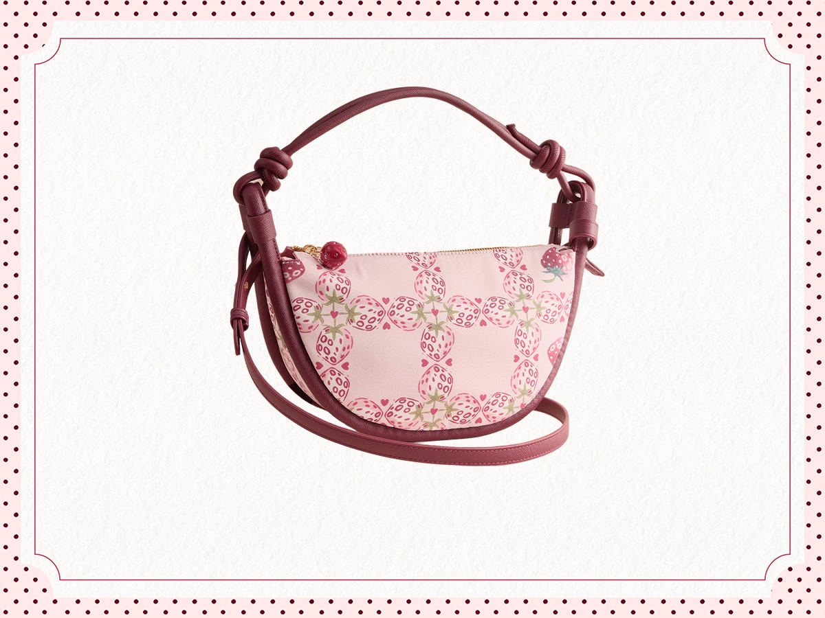 Strawberry Check Knot Shoulder Bag