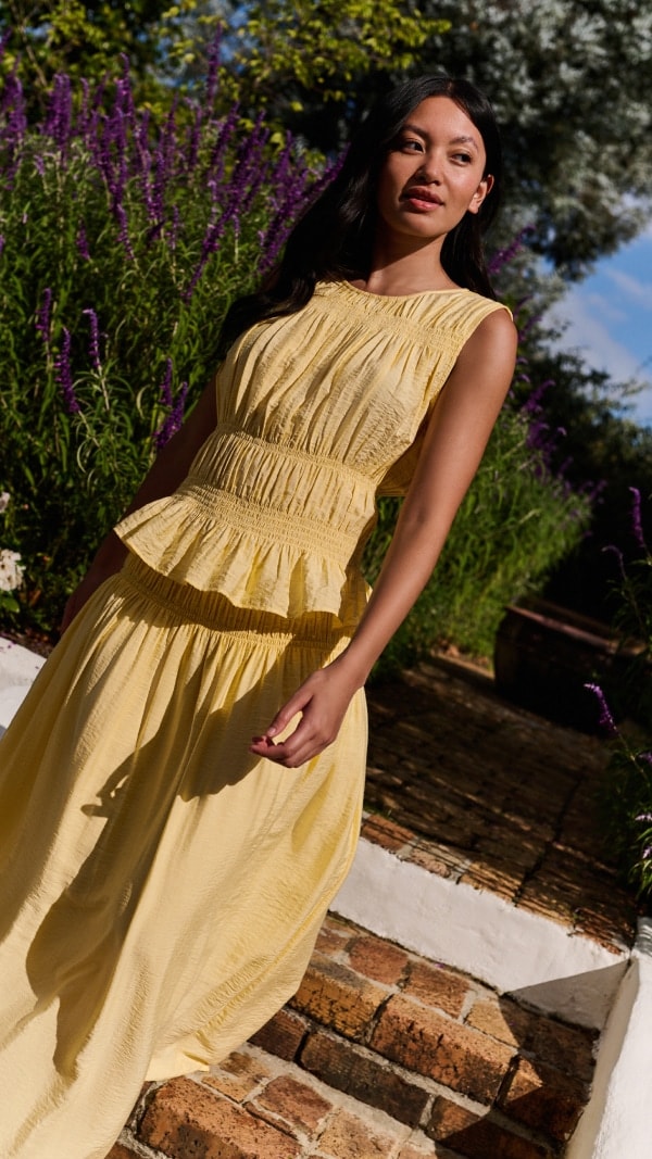 LAURA ASHLEY