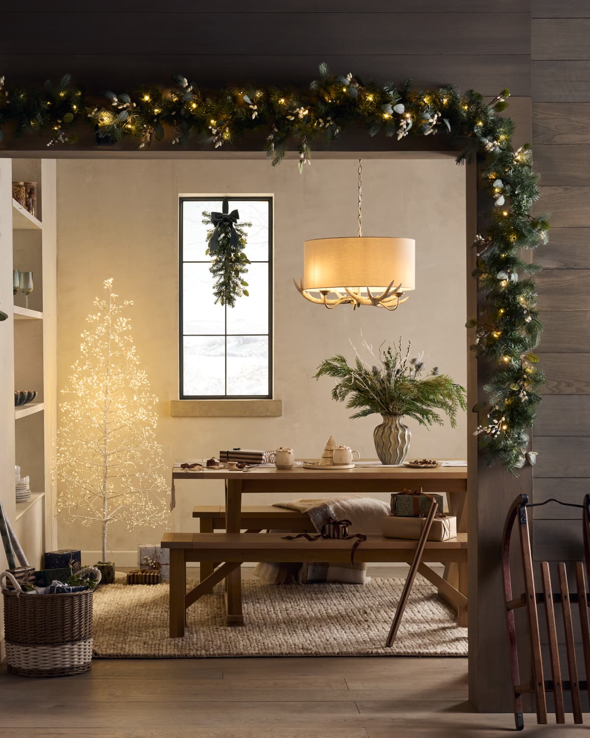 SHOP ALL DECORATIONS