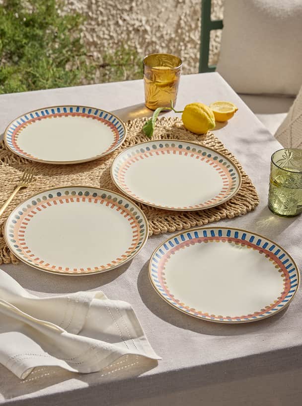 Set of 4 Natural Vacation Picnic Dinner Plates