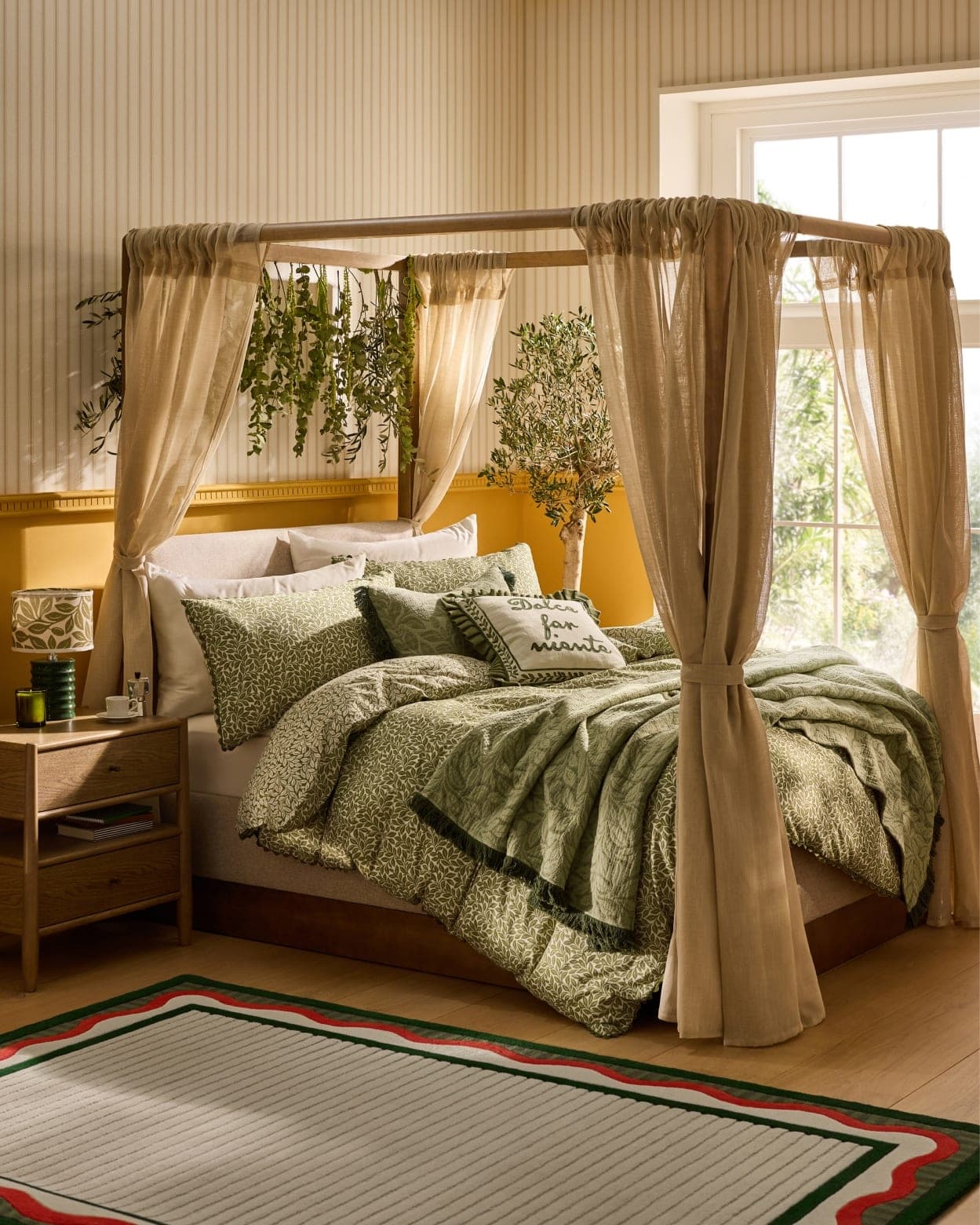 BEDROOM GALLERY IMAGE 4
