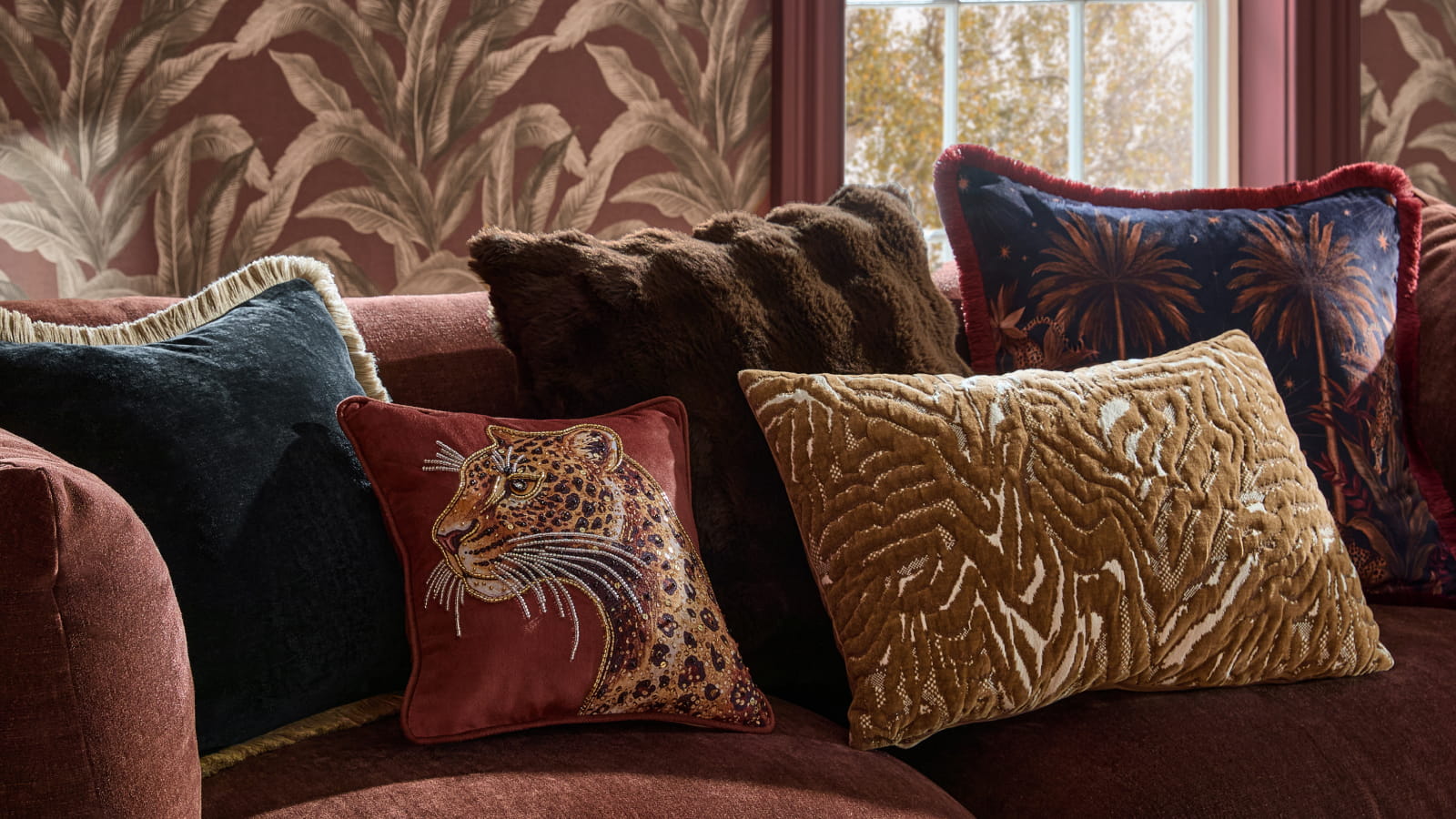 DESTINATION AUTUMN - SHOP CUSHIONS