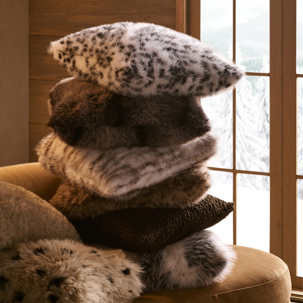 Cushions & Throws