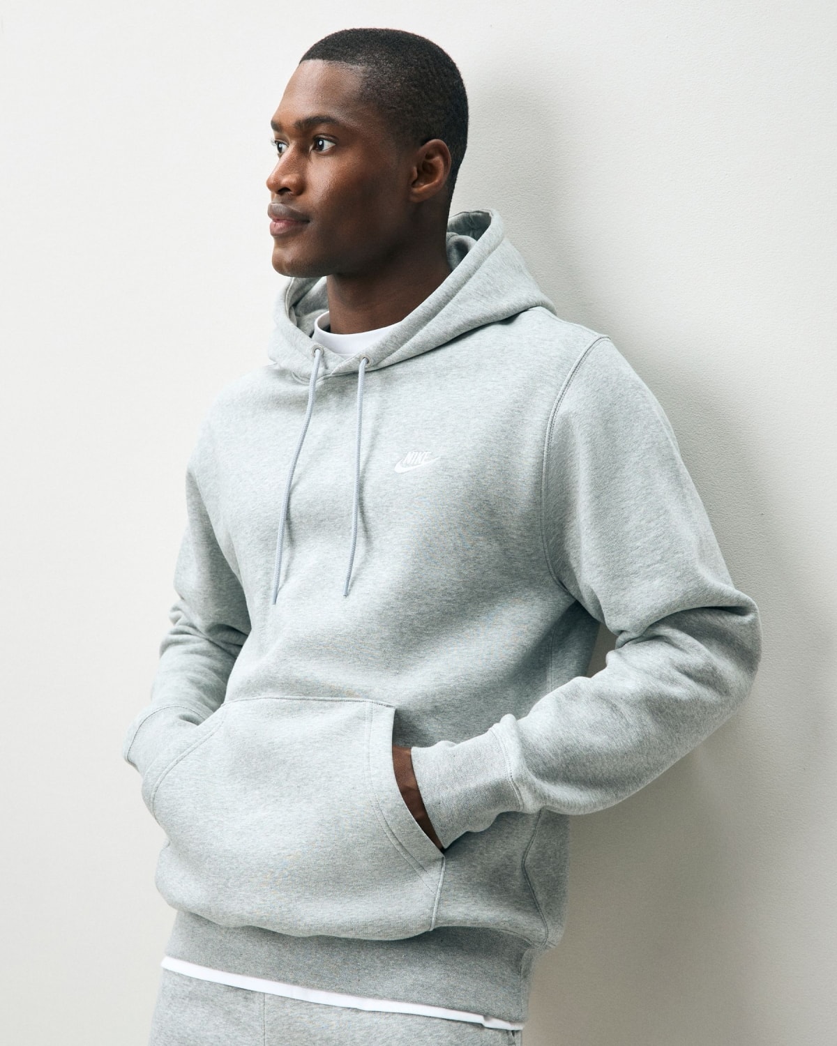 SPORTSWEAR