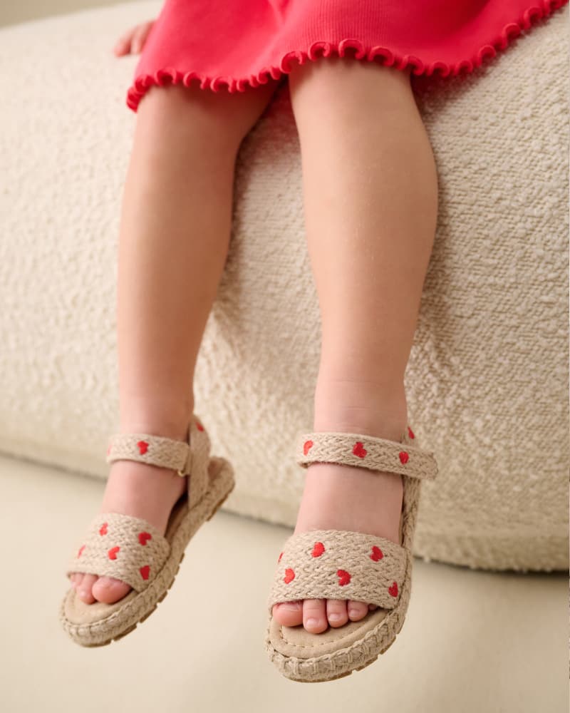 INT_202607_LP_GWR_DT_Summerfootwear_PA_v01.jpg
