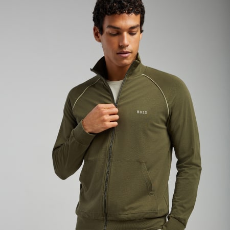 Hoodies & Sweatshirts