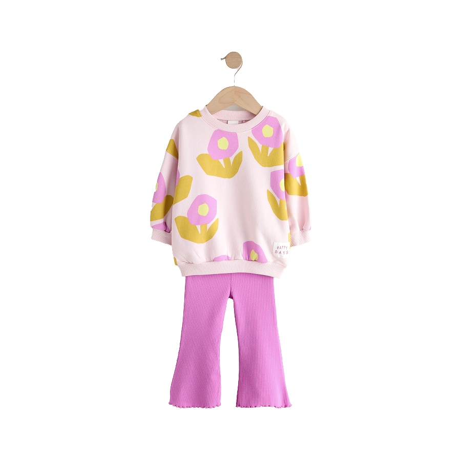 INT_202606_LP_CWR_DT_SetsOutfits_AUS_v01.jpg