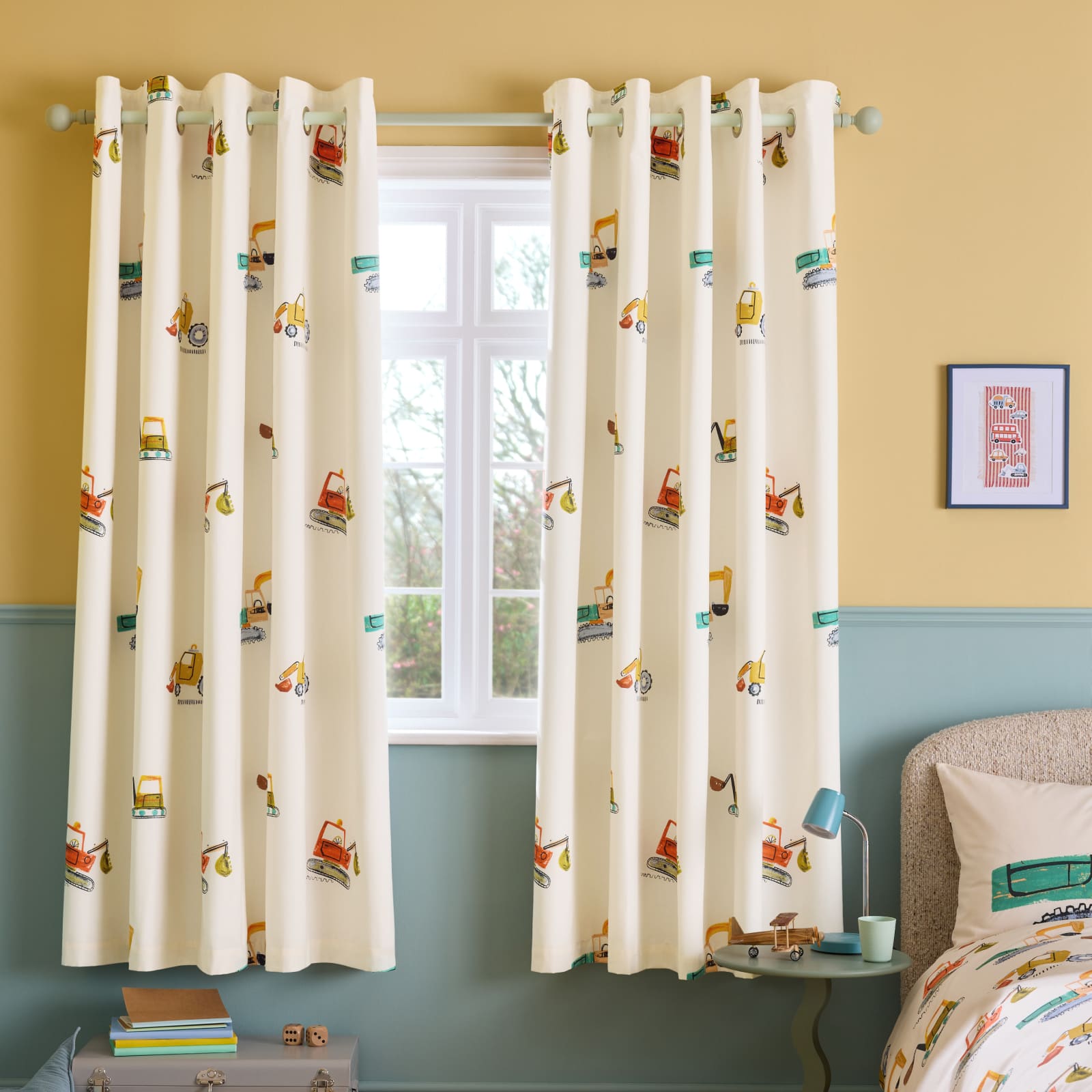 CURTAINS & BLINDS