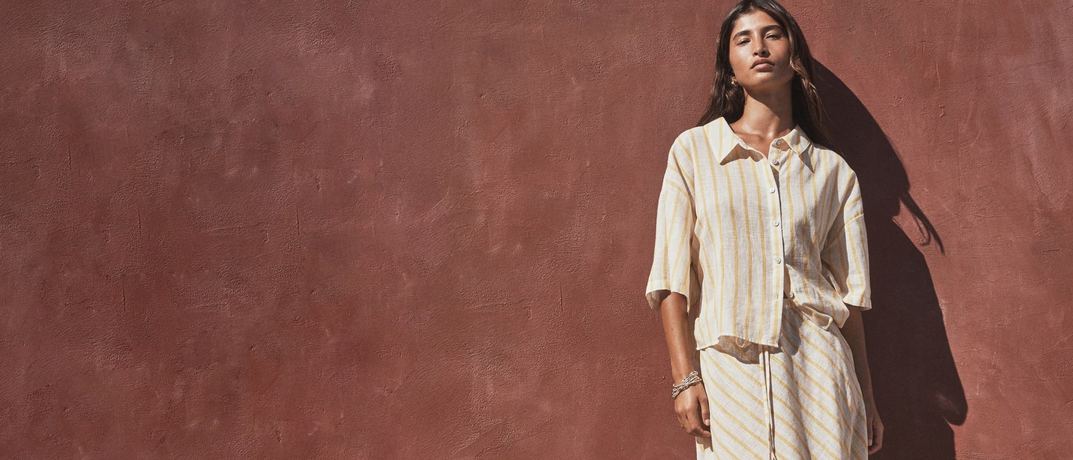 EFFORTLESS LINEN