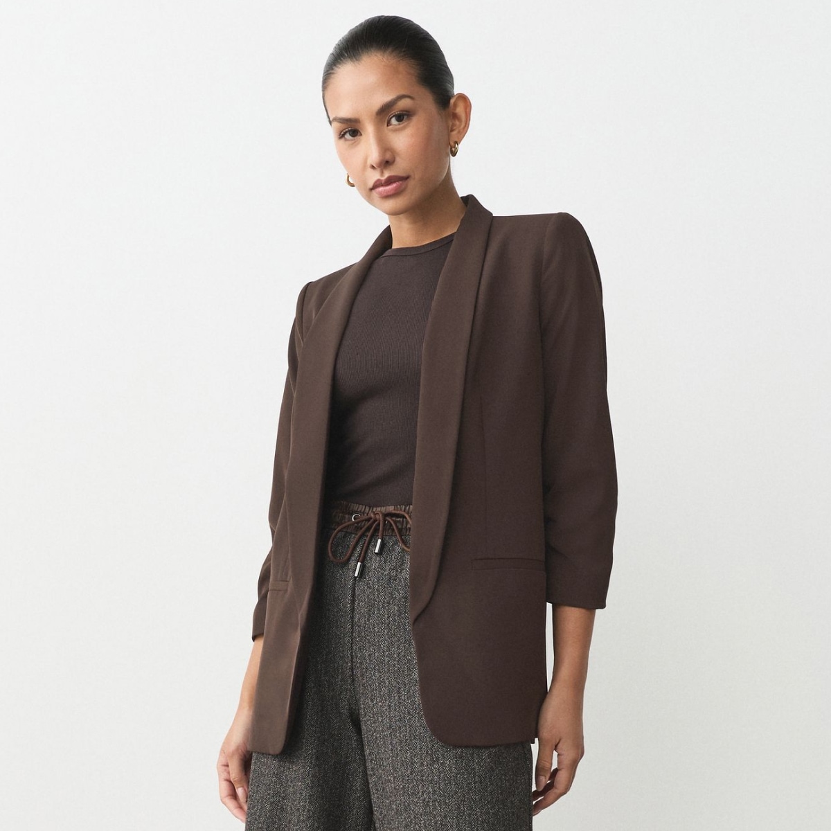 INT_202606_LP_WWR_DT_ChocolateBrown_AUS_v01.jpg