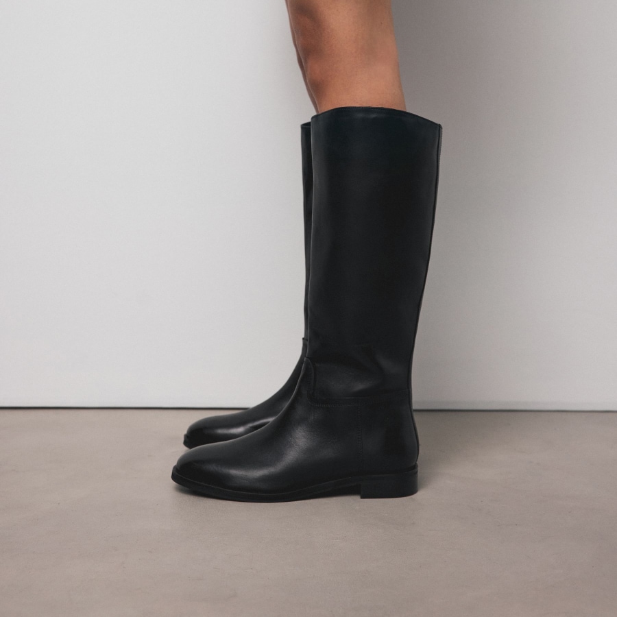 INT_202606_LP_WWR_DT_Footwear_AUS_v01.jpg