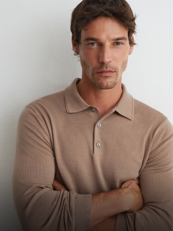 KNITWEAR